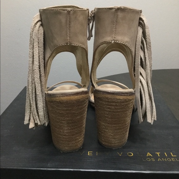 Chunky tassels Heel - Picture 4 of 7